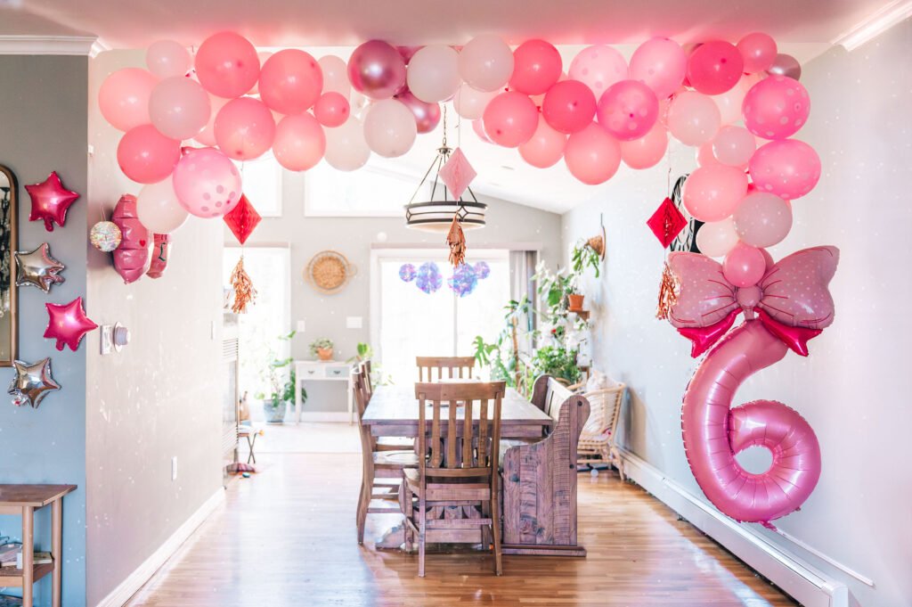 DIY EASY Balloon Garland (!!!)