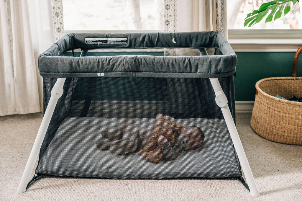 Guava Lotus Travel Crib