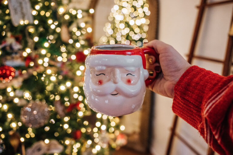 Splurge-Worthy Gifts for Moms (2025 Gift Guide)